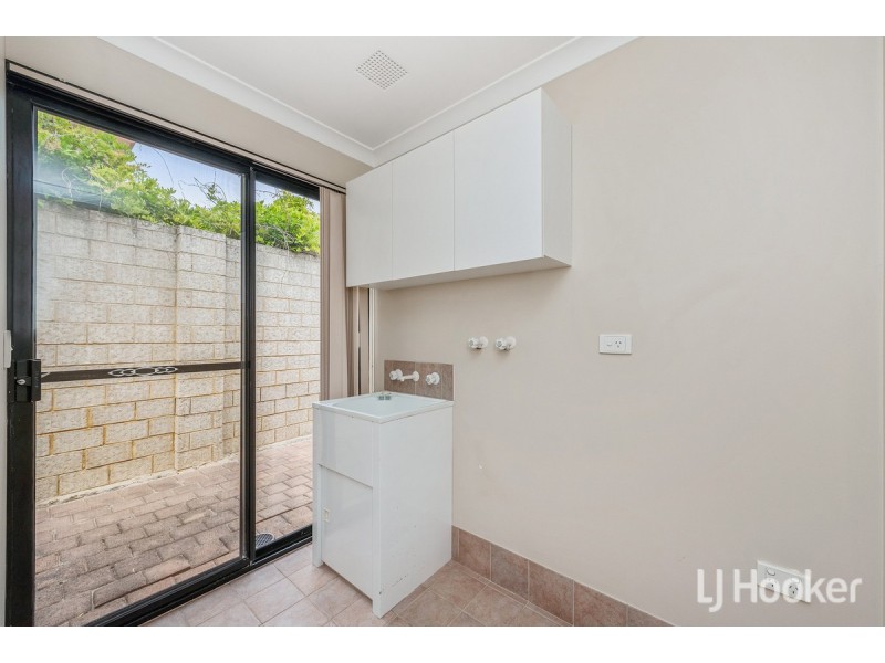 20 Batavia Avenue, Wannanup WA 6210