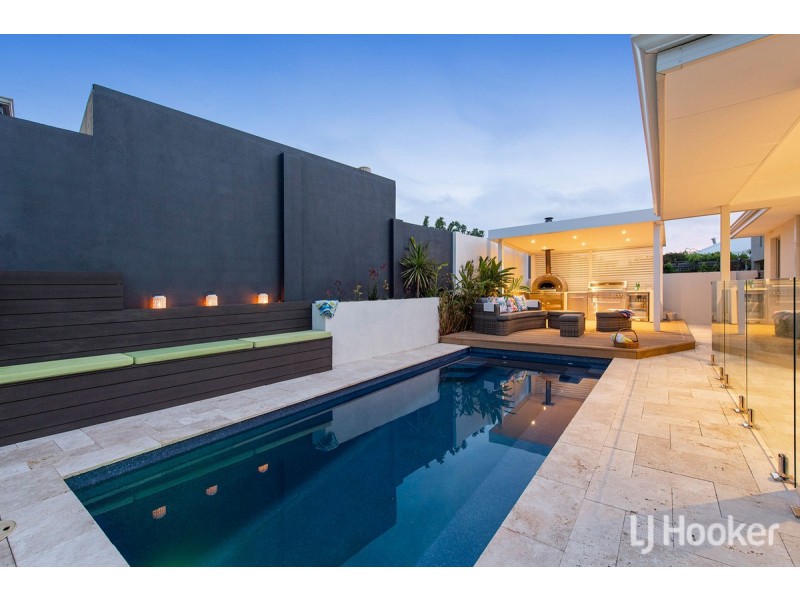 9 Crowsnest Terrace, Wannanup WA 6210