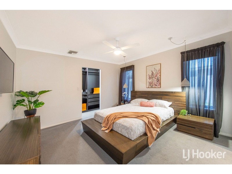 9 Crowsnest Terrace, Wannanup WA 6210