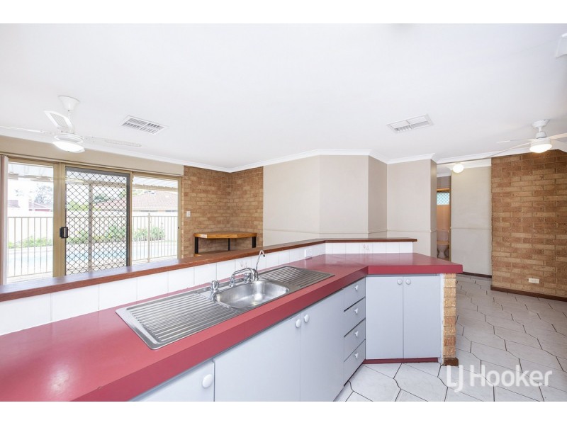 6 Scrubbird Court, Greenfields WA 6210