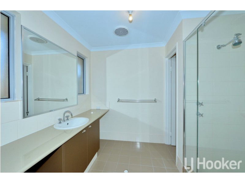6 Brackenridge Ramble, Meadow Springs WA 6210