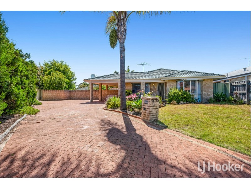 10 Monclair Court, Meadow Springs WA 6210