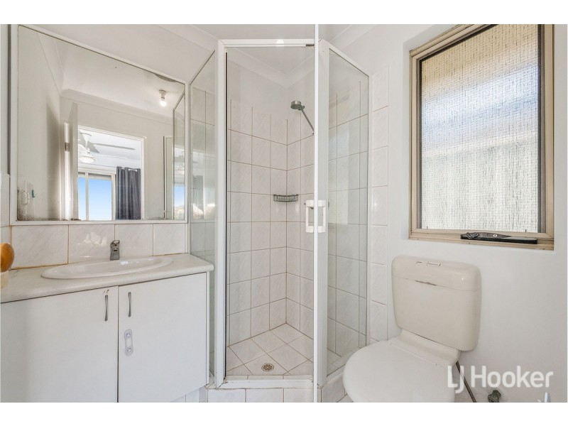 10 Monclair Court, Meadow Springs WA 6210