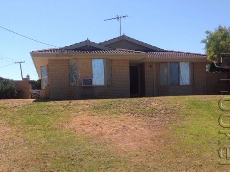 2 Karunjie Road, Golden Bay WA 6174