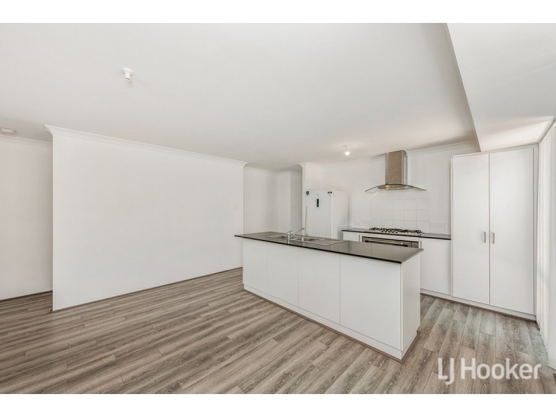 11 Charleston Street, Karnup WA 6176