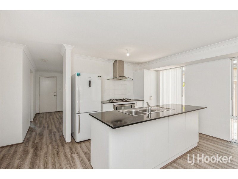 11 Charleston Street, Karnup WA 6176