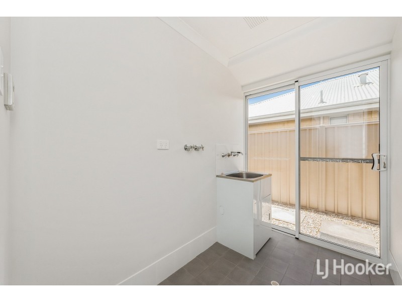 11 Charleston Street, Karnup WA 6176