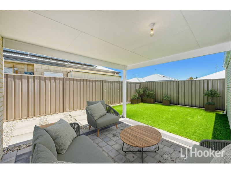 11 Charleston Street, Karnup WA 6176