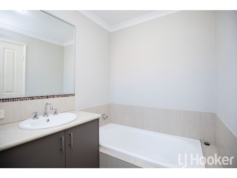 68/27 Meadow Springs Drive, Meadow Springs WA 6210