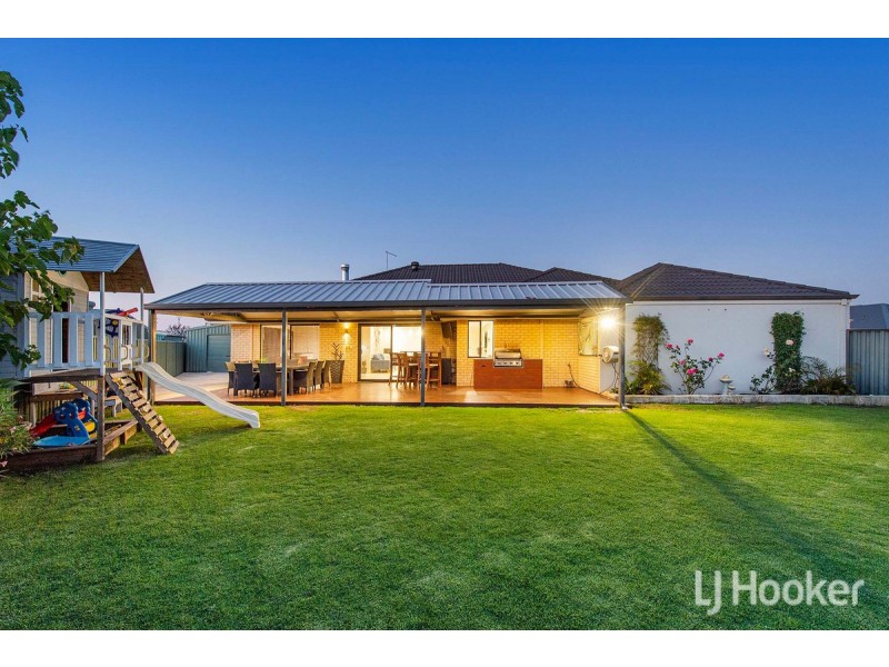 17 Cooeyup Close, Ravenswood WA 6208