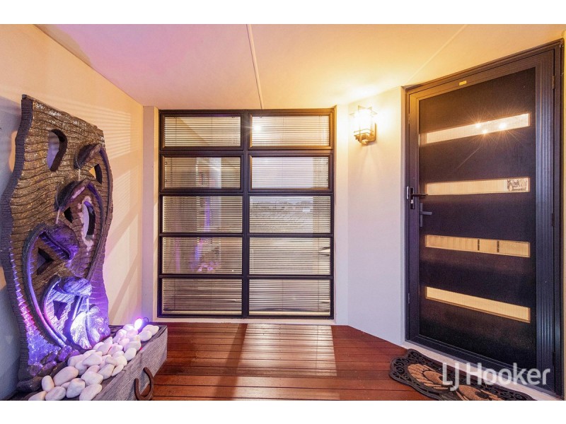 17 Cooeyup Close, Ravenswood WA 6208