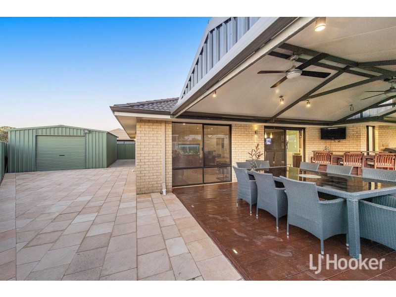 17 Cooeyup Close, Ravenswood WA 6208