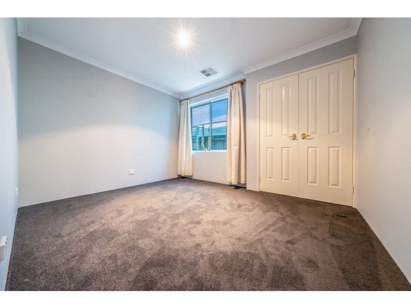 35 Grandmere Parade, Meadow Springs WA 6210