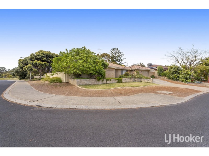 18 Magnolia Rise, Halls Head WA 6210