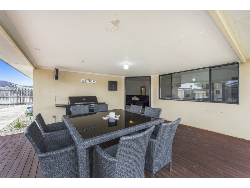 3 Lutea Road, Halls Head WA 6210