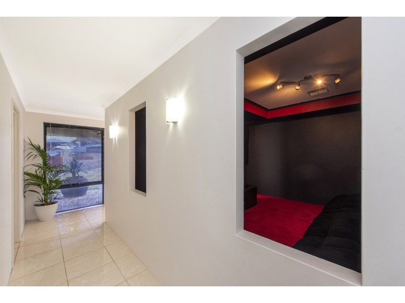 3 Lutea Road, Halls Head WA 6210