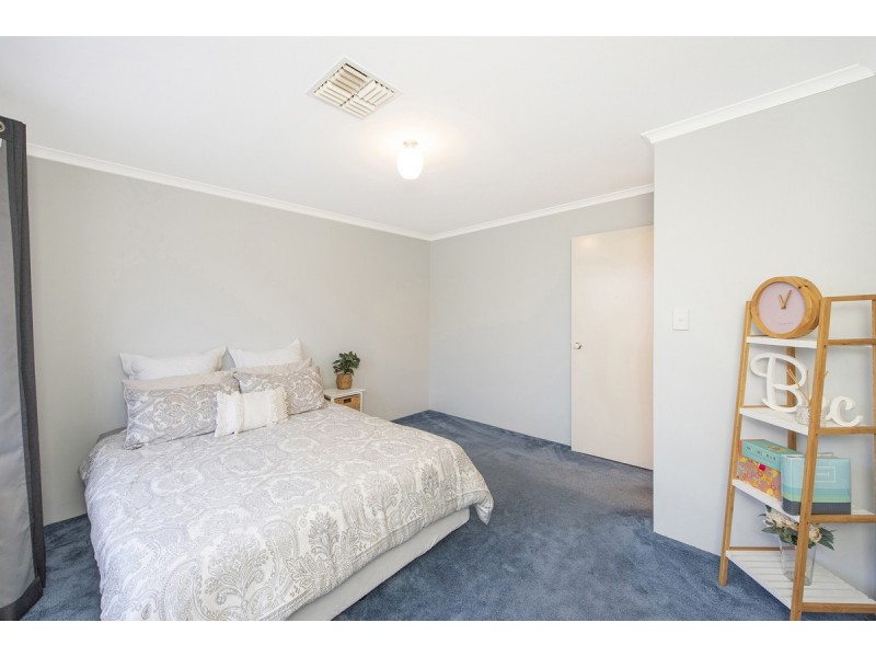 3 Lutea Road, Halls Head WA 6210