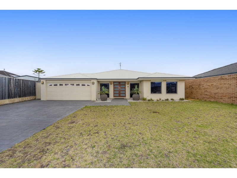 3 Lutea Road, Halls Head WA 6210