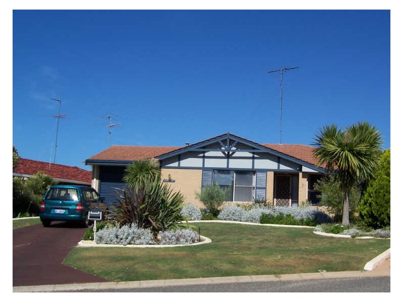 5 Muirfield Court, Halls Head WA 6210