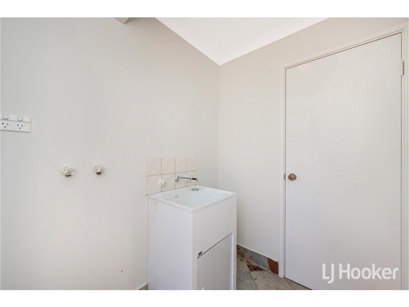 13 Amulla Court, Halls Head WA 6210