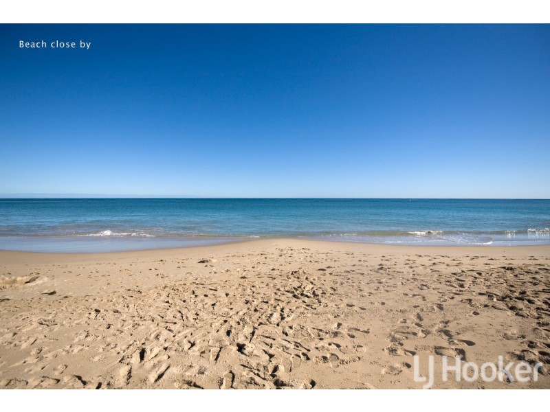 4 Durham Crescent, Dawesville WA 6211