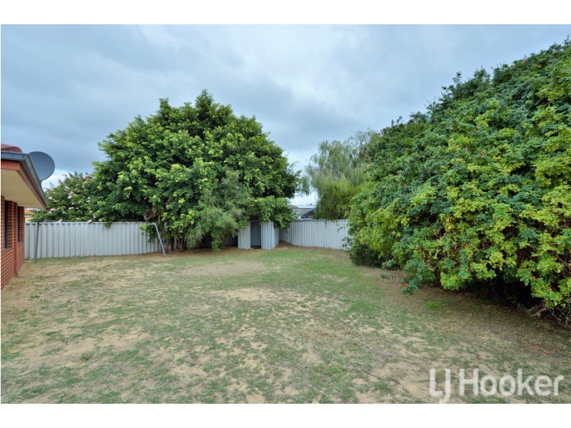 15 Cane Road, Greenfields WA 6210
