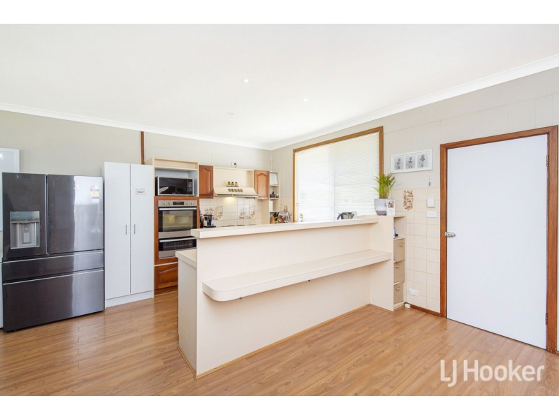 5 Brooking Road, Coodanup WA 6210