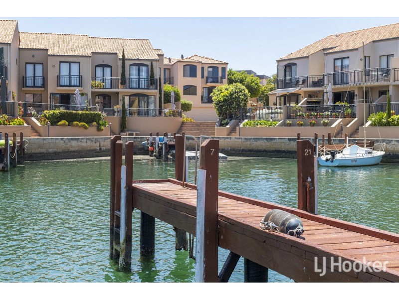 7/69 Westview Parade, Wannanup WA 6210