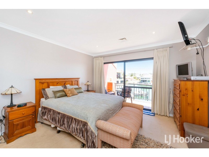 18/7 Village Mews, Wannanup WA 6210