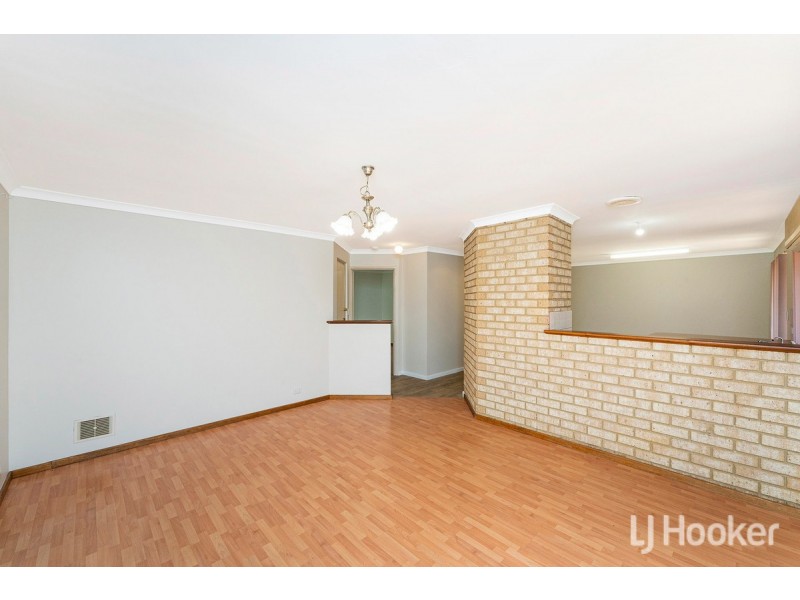 1/16 Mippi Road, Halls Head WA 6210