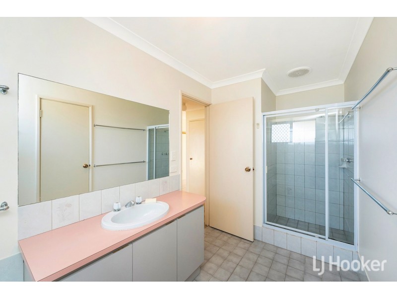 1/16 Mippi Road, Halls Head WA 6210