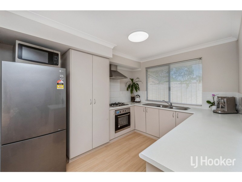 56 Leisure Way, Halls Head WA 6210