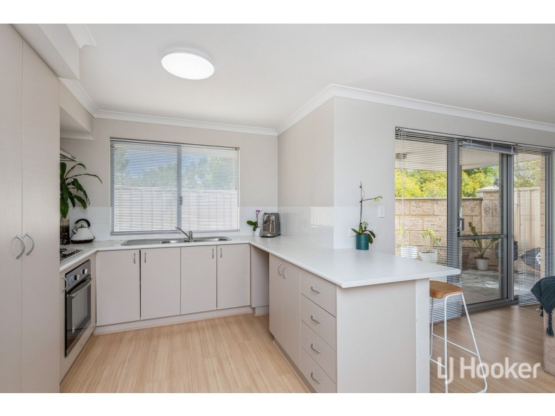 56 Leisure Way, Halls Head WA 6210