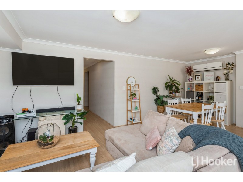 56 Leisure Way, Halls Head WA 6210