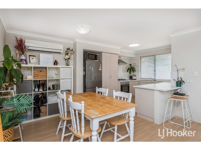 56 Leisure Way, Halls Head WA 6210
