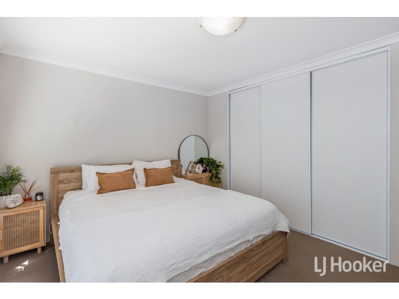 56 Leisure Way, Halls Head WA 6210
