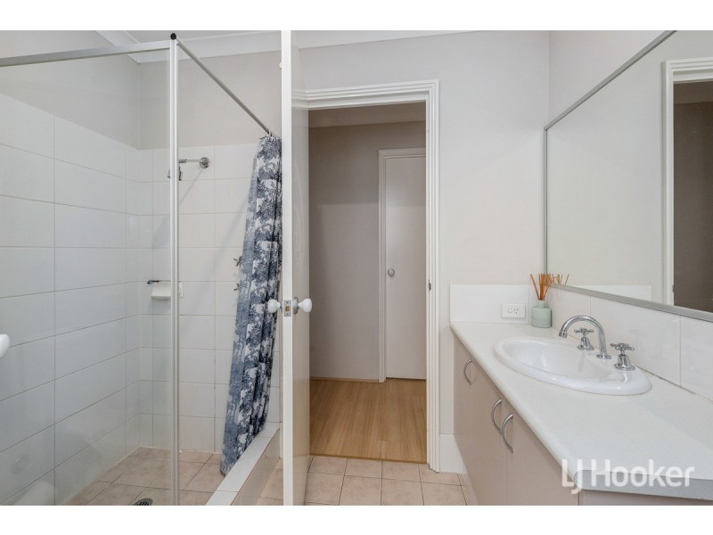 56 Leisure Way, Halls Head WA 6210