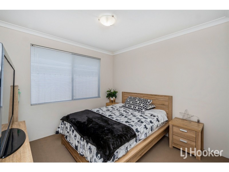 56 Leisure Way, Halls Head WA 6210