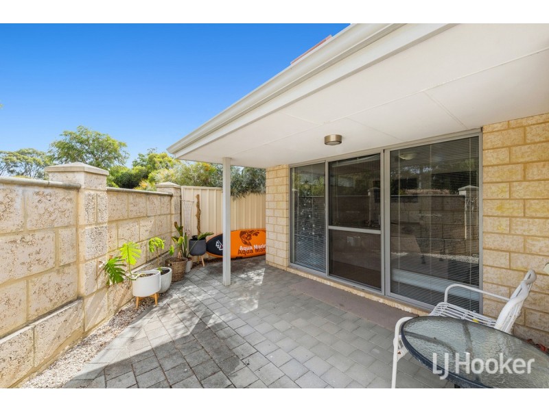 56 Leisure Way, Halls Head WA 6210