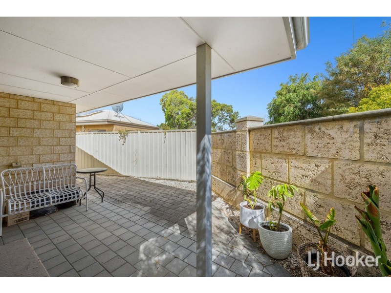 56 Leisure Way, Halls Head WA 6210