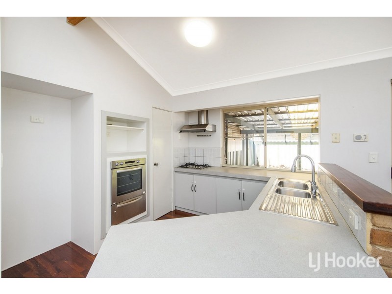 10 Killarney Retreat, Meadow Springs WA 6210