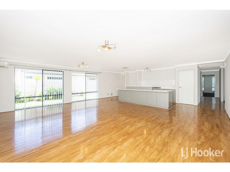 6 Honeydew Trail, Wannanup WA 6210