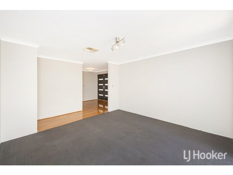 6 Honeydew Trail, Wannanup WA 6210