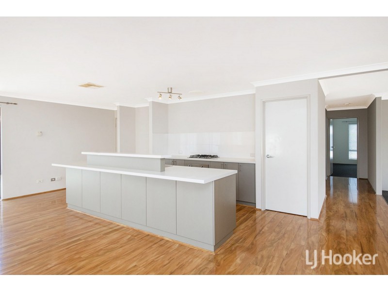 6 Honeydew Trail, Wannanup WA 6210