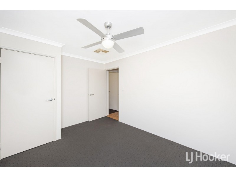 6 Honeydew Trail, Wannanup WA 6210