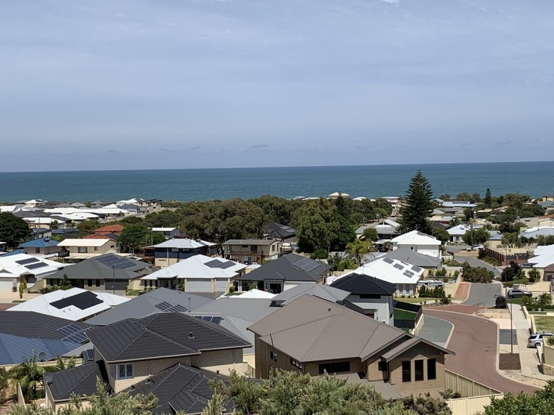 16 Azelia Approach, Madora Bay WA 6210