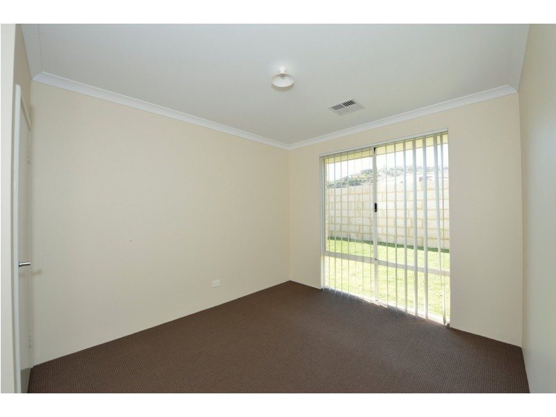 16 Azelia Approach, Madora Bay WA 6210