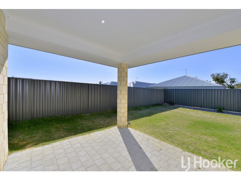 11 Lockhart Street, Coodanup WA 6210