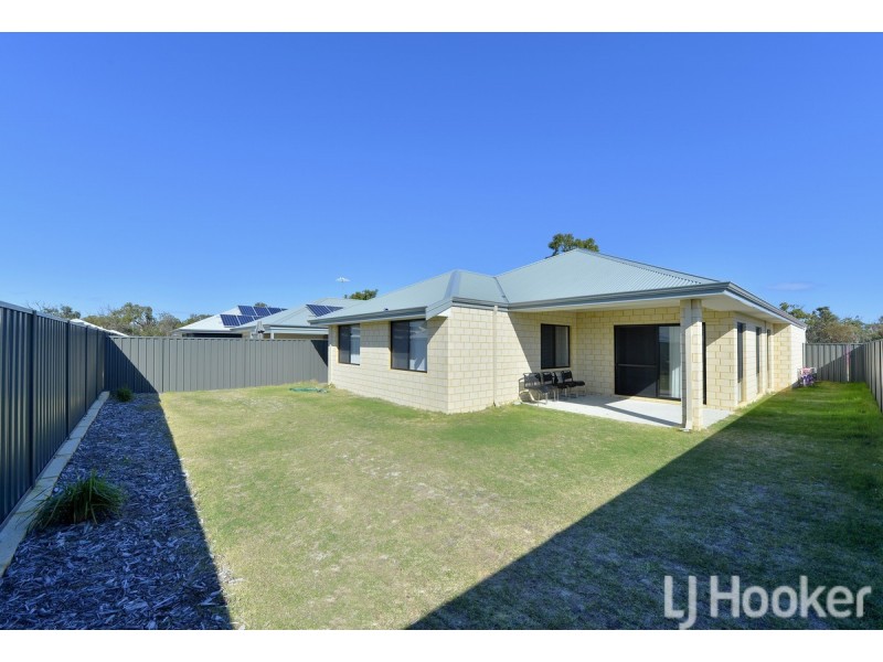 11 Lockhart Street, Coodanup WA 6210