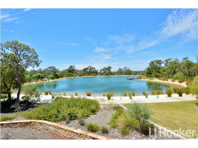 11 Lockhart Street, Coodanup WA 6210